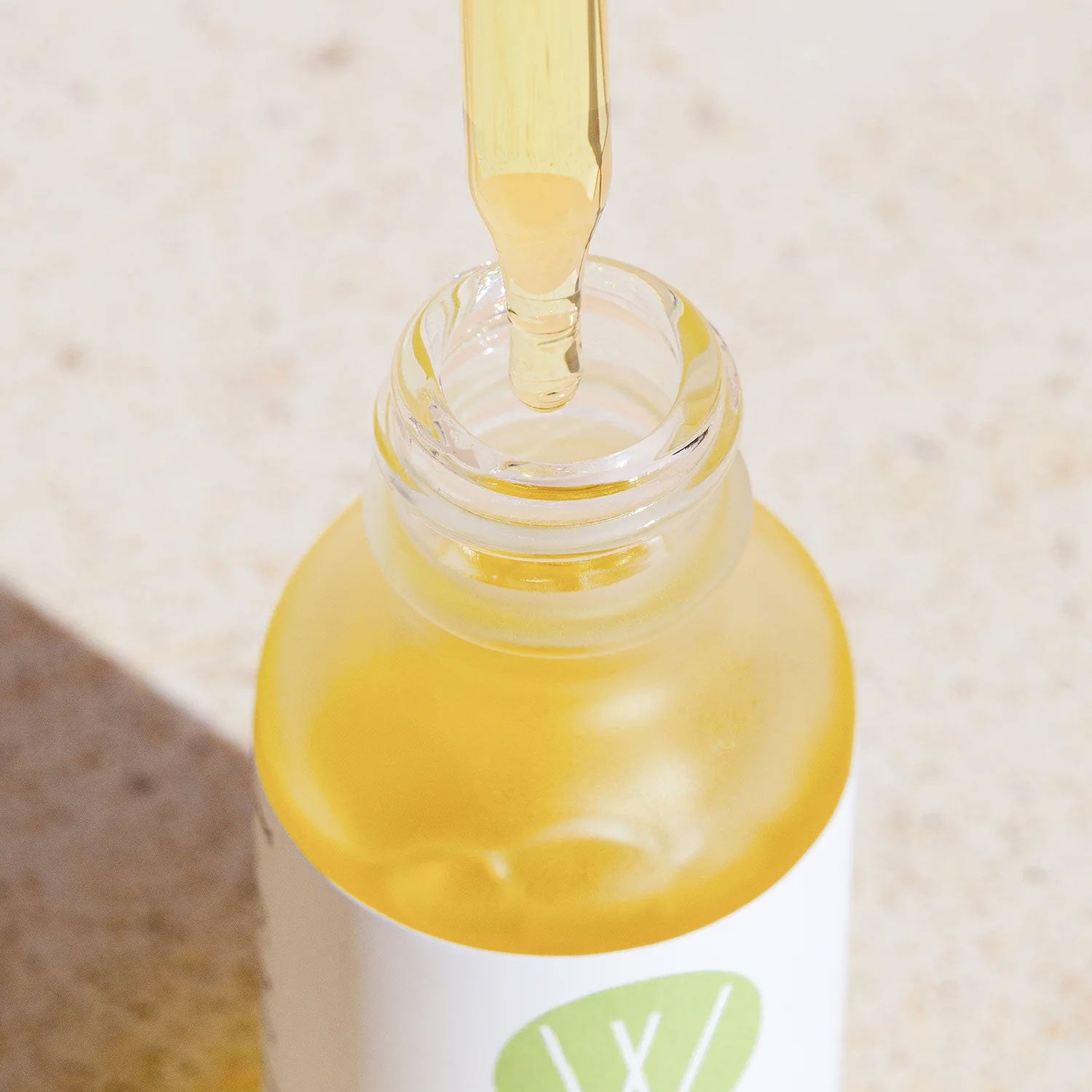REFINE face serum - daily beauty skin treatment