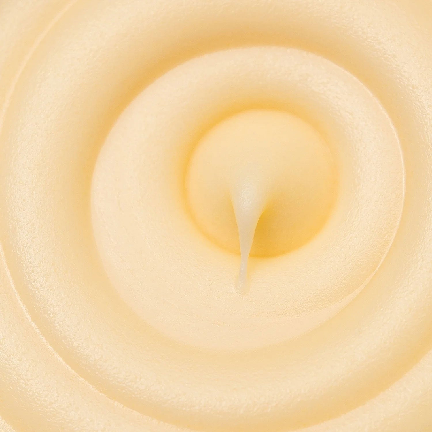 wildcraft restore face cream close up