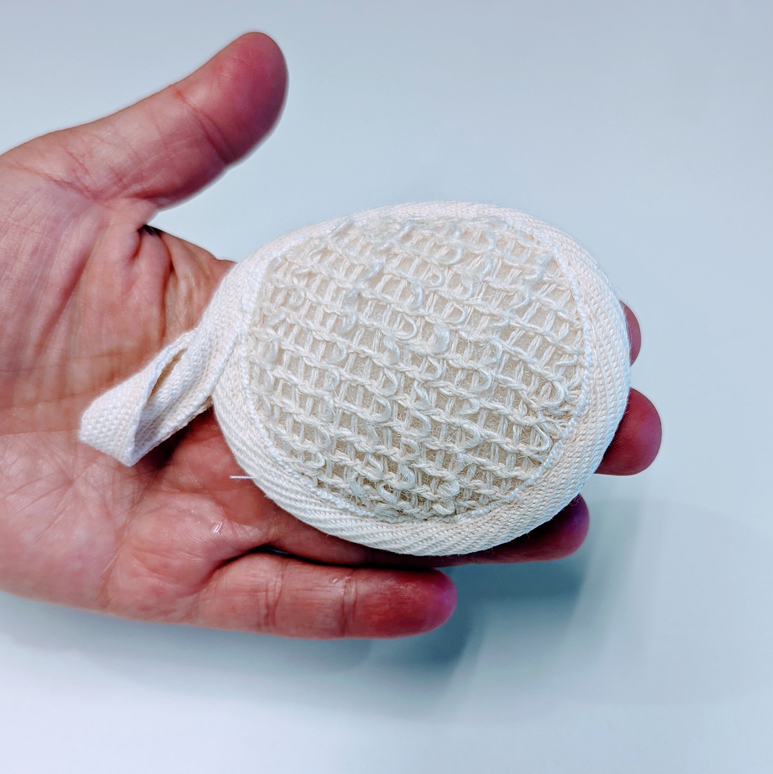 exfoliating face scrubber pad